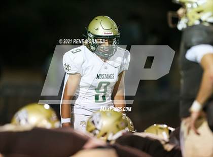 Thumbnail 1 in Mira Costa vs St. Francis photogallery.