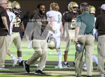 Thumbnail 2 in Mira Costa vs St. Francis photogallery.