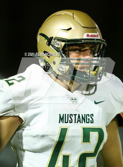 Thumbnail 3 in Mira Costa vs St. Francis photogallery.