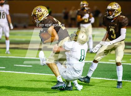 Thumbnail 3 in Mira Costa vs St. Francis photogallery.