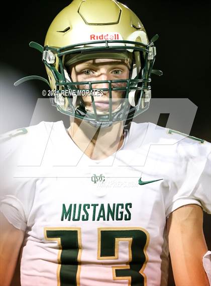 Thumbnail 2 in Mira Costa vs St. Francis photogallery.