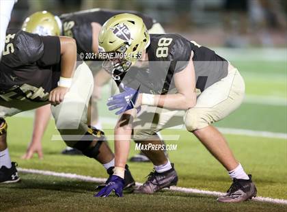 Thumbnail 1 in Mira Costa vs St. Francis photogallery.