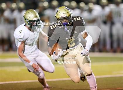 Thumbnail 3 in Mira Costa vs St. Francis photogallery.