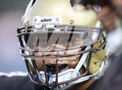 Thumbnail 3 in Mira Costa vs St. Francis photogallery.