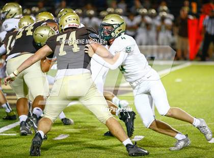 Thumbnail 2 in Mira Costa vs St. Francis photogallery.
