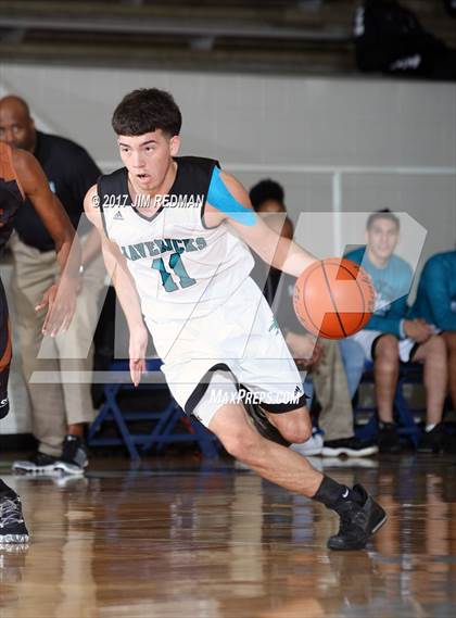 Thumbnail 2 in Pasadena Memorial vs. Dobie (McDonald's Texas Invitational) photogallery.