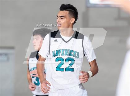 Thumbnail 3 in Pasadena Memorial vs. Dobie (McDonald's Texas Invitational) photogallery.
