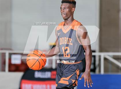 Thumbnail 1 in Pasadena Memorial vs. Dobie (McDonald's Texas Invitational) photogallery.
