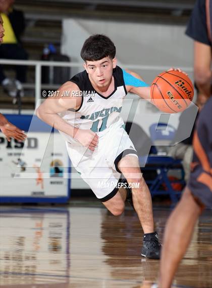 Thumbnail 1 in Pasadena Memorial vs. Dobie (McDonald's Texas Invitational) photogallery.