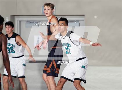 Thumbnail 1 in Pasadena Memorial vs. Dobie (McDonald's Texas Invitational) photogallery.