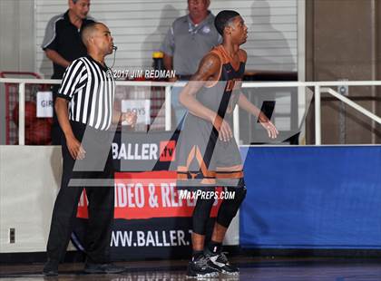 Thumbnail 3 in Pasadena Memorial vs. Dobie (McDonald's Texas Invitational) photogallery.
