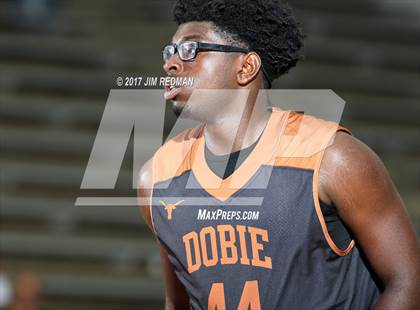 Thumbnail 3 in Pasadena Memorial vs. Dobie (McDonald's Texas Invitational) photogallery.