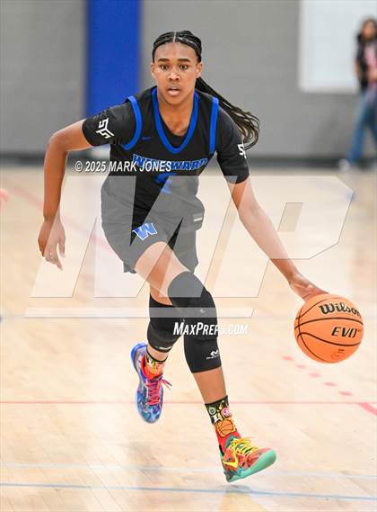 Thumbnail 3 in Denver East vs. Windward (Section 7) photogallery.