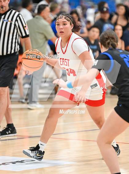 Thumbnail 3 in Denver East vs. Windward (Section 7) photogallery.