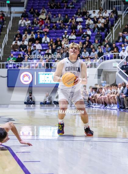 Thumbnail 2 in Corner Canyon vs. American Fork (UHSAA 6A Final) photogallery.