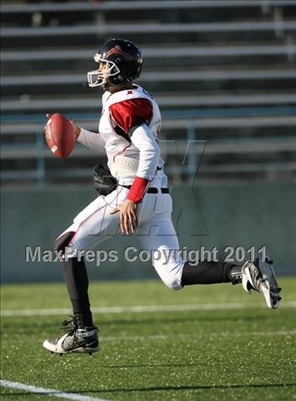 Thumbnail 2 in Ocean Lakes vs. Salem photogallery.