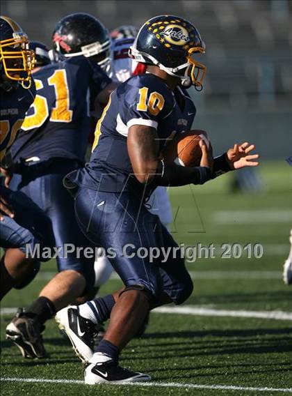 Thumbnail 1 in Ocean Lakes vs. Salem photogallery.