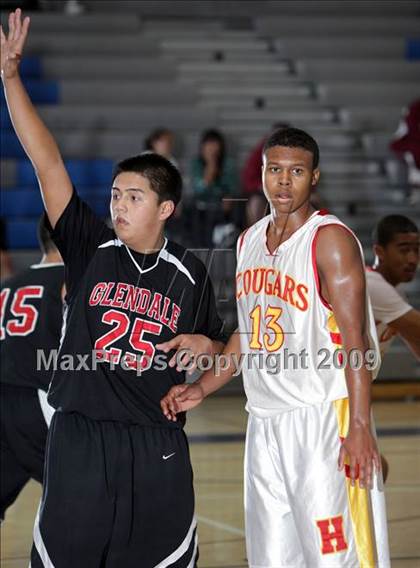 Thumbnail 3 in Hawthorne vs. Glendale (Burbank Tip-Off Classic) photogallery.