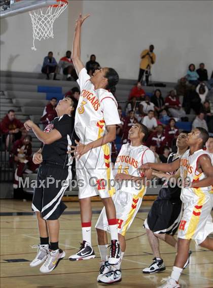 Thumbnail 3 in Hawthorne vs. Glendale (Burbank Tip-Off Classic) photogallery.