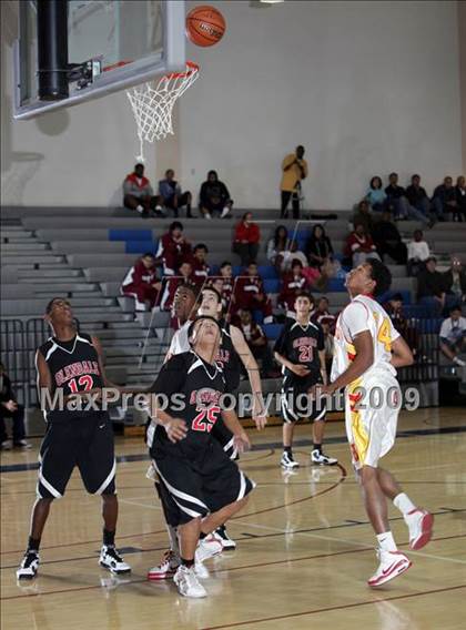 Thumbnail 3 in Hawthorne vs. Glendale (Burbank Tip-Off Classic) photogallery.