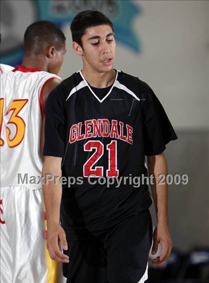 Thumbnail 2 in Hawthorne vs. Glendale (Burbank Tip-Off Classic) photogallery.