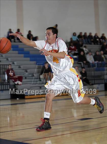 Thumbnail 3 in Hawthorne vs. Glendale (Burbank Tip-Off Classic) photogallery.