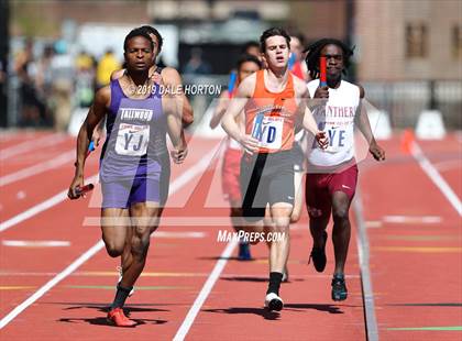 Thumbnail 2 in Penn Relays (Boys 4 x 400) photogallery.