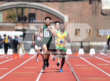 Thumbnail 2 in Penn Relays (Boys 4 x 400) photogallery.