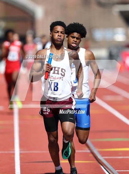 Thumbnail 2 in Penn Relays (Boys 4 x 400) photogallery.