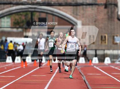 Thumbnail 3 in Penn Relays (Boys 4 x 400) photogallery.