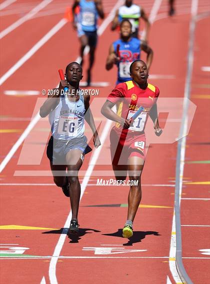 Thumbnail 3 in Penn Relays (Boys 4 x 400) photogallery.