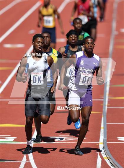 Thumbnail 2 in Penn Relays (Boys 4 x 400) photogallery.