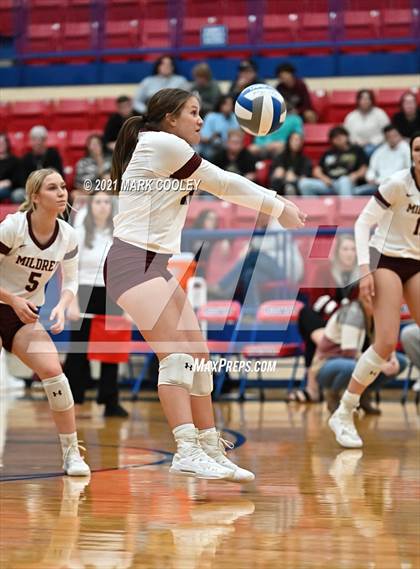 Thumbnail 1 in Fairfield vs. Troy (UIL 3A Bi-District) photogallery.