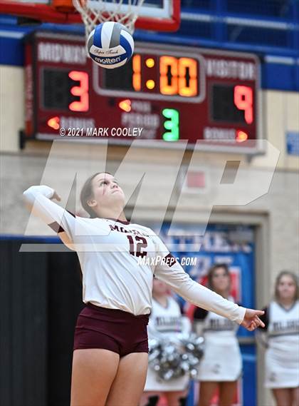 Thumbnail 2 in Fairfield vs. Troy (UIL 3A Bi-District) photogallery.