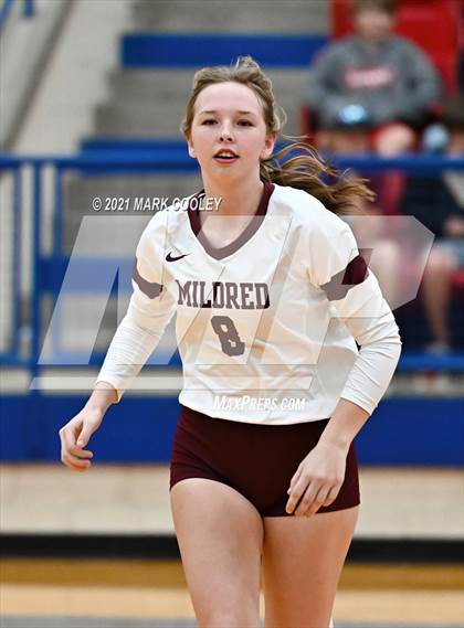 Thumbnail 3 in Fairfield vs. Troy (UIL 3A Bi-District) photogallery.