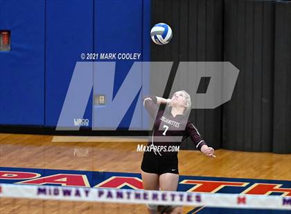 Thumbnail 1 in Fairfield vs. Troy (UIL 3A Bi-District) photogallery.