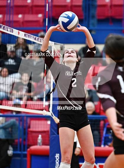 Thumbnail 1 in Fairfield vs. Troy (UIL 3A Bi-District) photogallery.