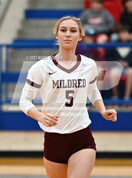 Thumbnail 3 in Fairfield vs. Troy (UIL 3A Bi-District) photogallery.