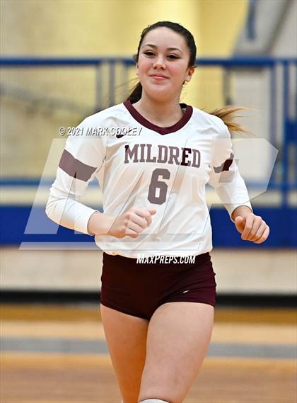 Thumbnail 1 in Fairfield vs. Troy (UIL 3A Bi-District) photogallery.
