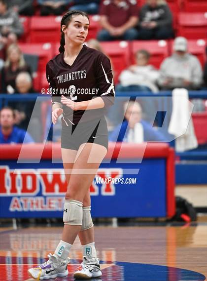 Thumbnail 1 in Fairfield vs. Troy (UIL 3A Bi-District) photogallery.