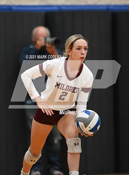 Thumbnail 1 in Fairfield vs. Troy (UIL 3A Bi-District) photogallery.