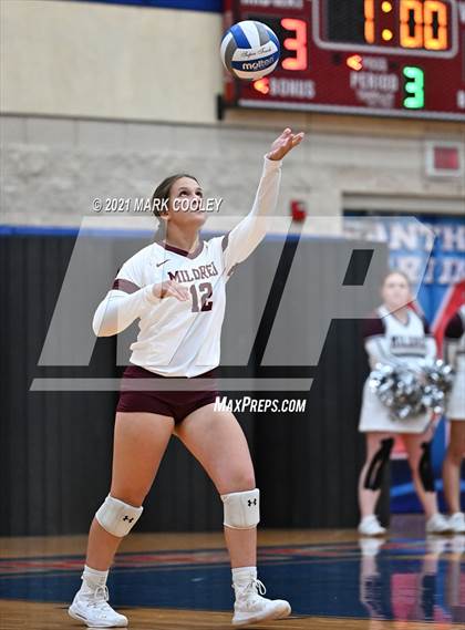 Thumbnail 1 in Fairfield vs. Troy (UIL 3A Bi-District) photogallery.