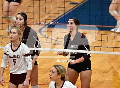 Thumbnail 1 in Fairfield vs. Troy (UIL 3A Bi-District) photogallery.