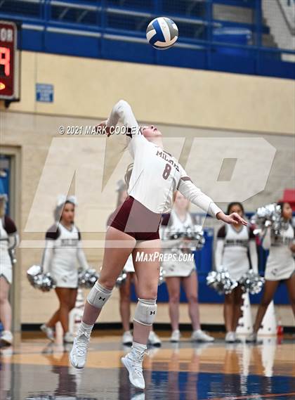Thumbnail 3 in Fairfield vs. Troy (UIL 3A Bi-District) photogallery.