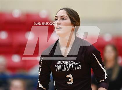 Thumbnail 1 in Fairfield vs. Troy (UIL 3A Bi-District) photogallery.