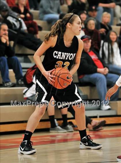 Thumbnail 1 in Canyon vs. Mater Dei (Matson Classic) photogallery.