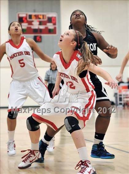 Thumbnail 1 in Canyon vs. Mater Dei (Matson Classic) photogallery.