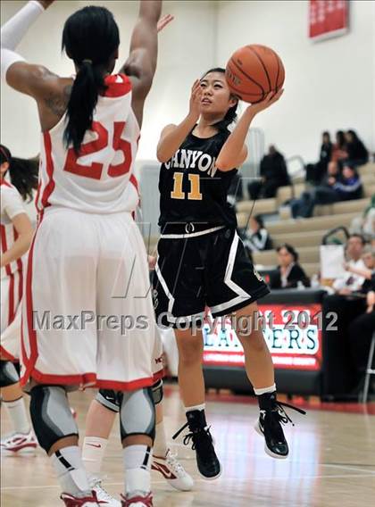 Thumbnail 3 in Canyon vs. Mater Dei (Matson Classic) photogallery.