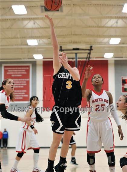 Thumbnail 3 in Canyon vs. Mater Dei (Matson Classic) photogallery.