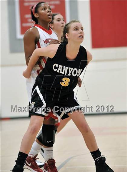 Thumbnail 3 in Canyon vs. Mater Dei (Matson Classic) photogallery.